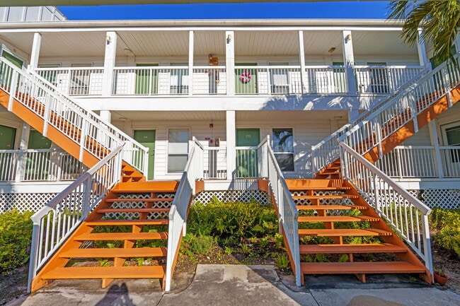 Building Photo - 271 Cypress Point Dr