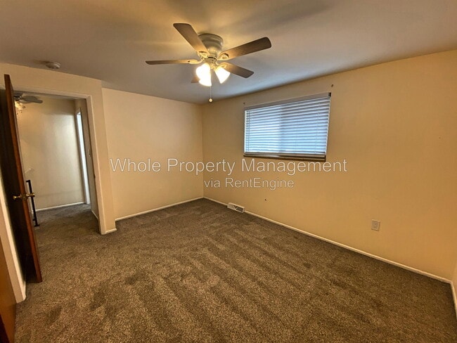 Building Photo - 4815 Flower Ct