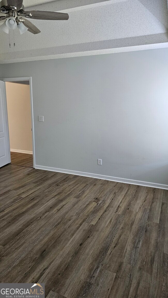 Building Photo - 105 Barley Pl