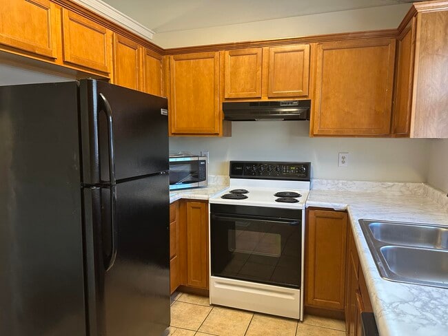 Building Photo - 1325 Trent Blvd