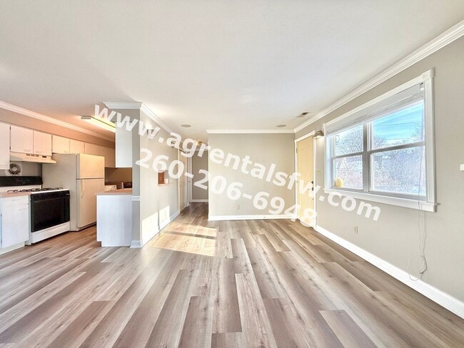 Building Photo - 802 Goshen Ave