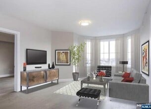 Building Photo - 555 10th St