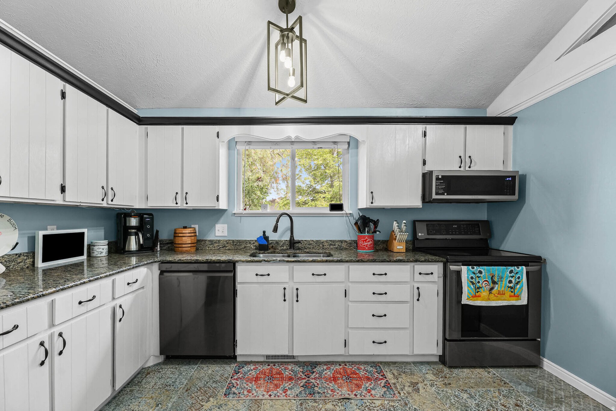 Building Photo - 9107 S Peach Blossom Dr