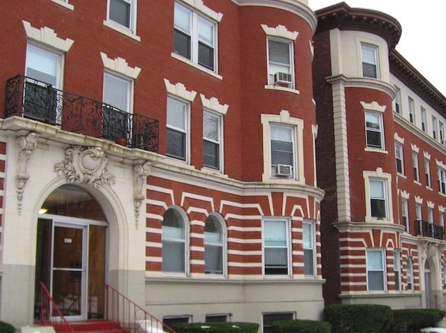 Building Photo - 1489 Beacon St
