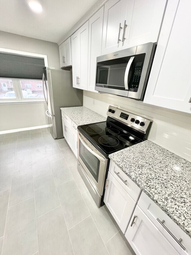 Building Photo - Meridian Apartments