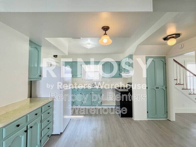 Building Photo - 1084 Norview Ave