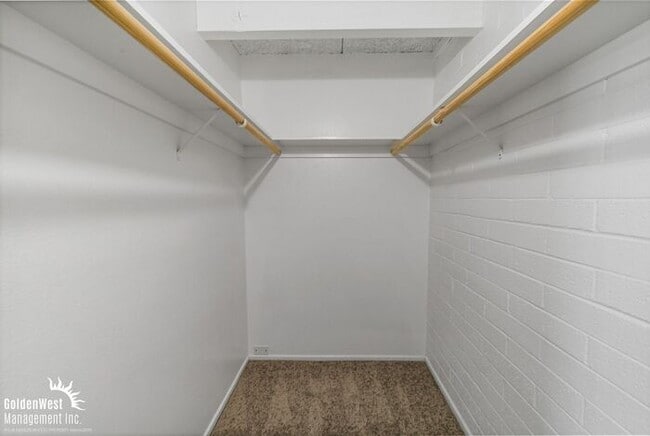 Building Photo - Beautifully Renovated 2Bdm 2Ba Apartment in Phoenix - MI Special