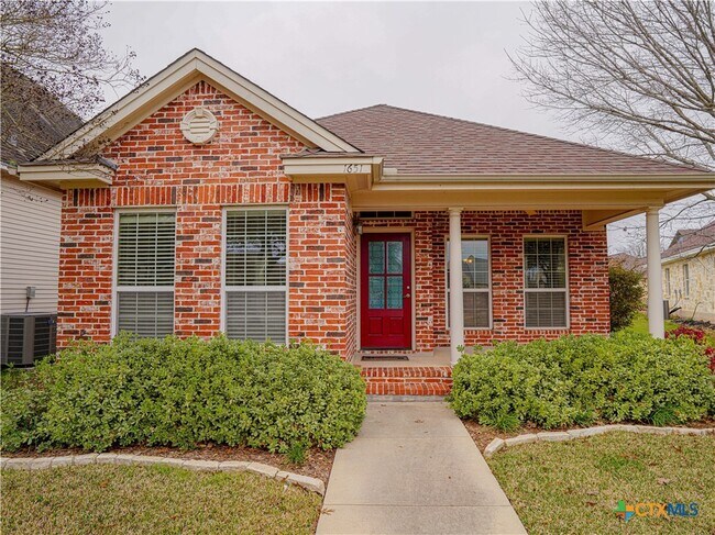 Primary Photo - 1651 Hanz Dr