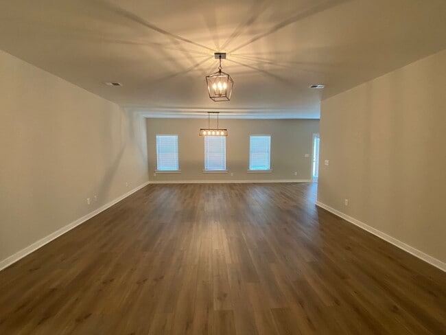 Building Photo - Home for Rent in Thorsby, AL!!! Available to View with 48-hour notice!!!