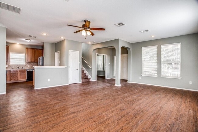 Building Photo - 317 Lava Bed Dr