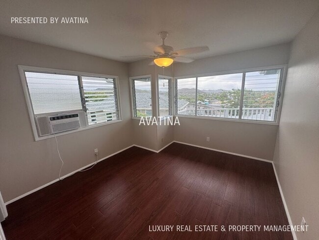 Building Photo - 1266 Manulani St