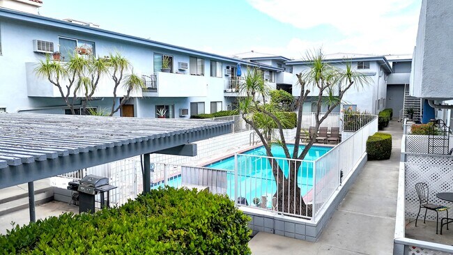 Building Photo - Corteen Apartments