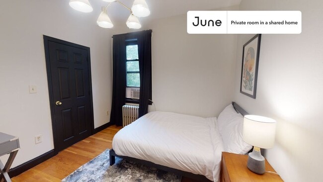 Building Photo - 33 Egremont Rd