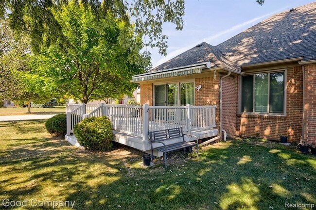 Building Photo - 2924 Wessels Dr