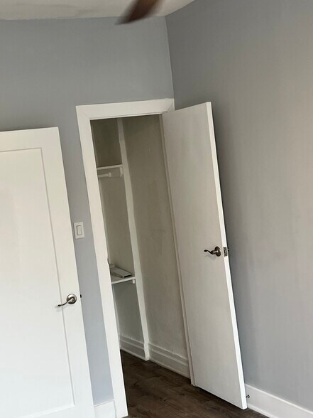 Building Photo - 231 Martense St