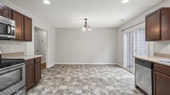 Building Photo - 105 Hawsboro Ct