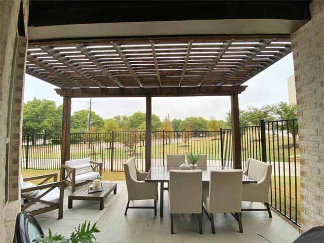 Building Photo - 2612 Cathedral Dr