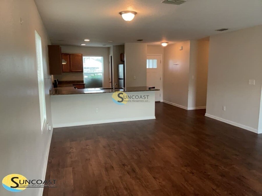 Building Photo - 8166 Coral Vine Ct