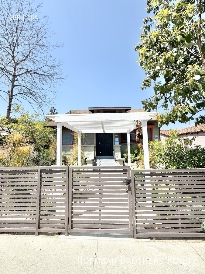 Building Photo - 1411 Mohawk St