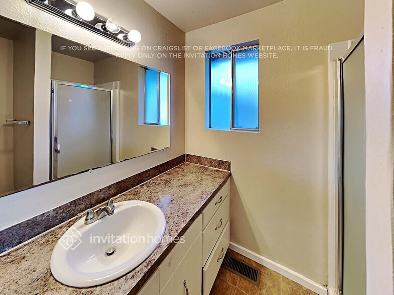 Building Photo - 22303 4th Pl W