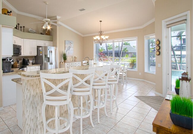 Building Photo - Seabird Villa