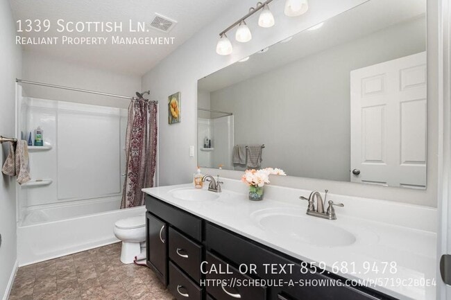 Building Photo - 1339 Scottish Ln