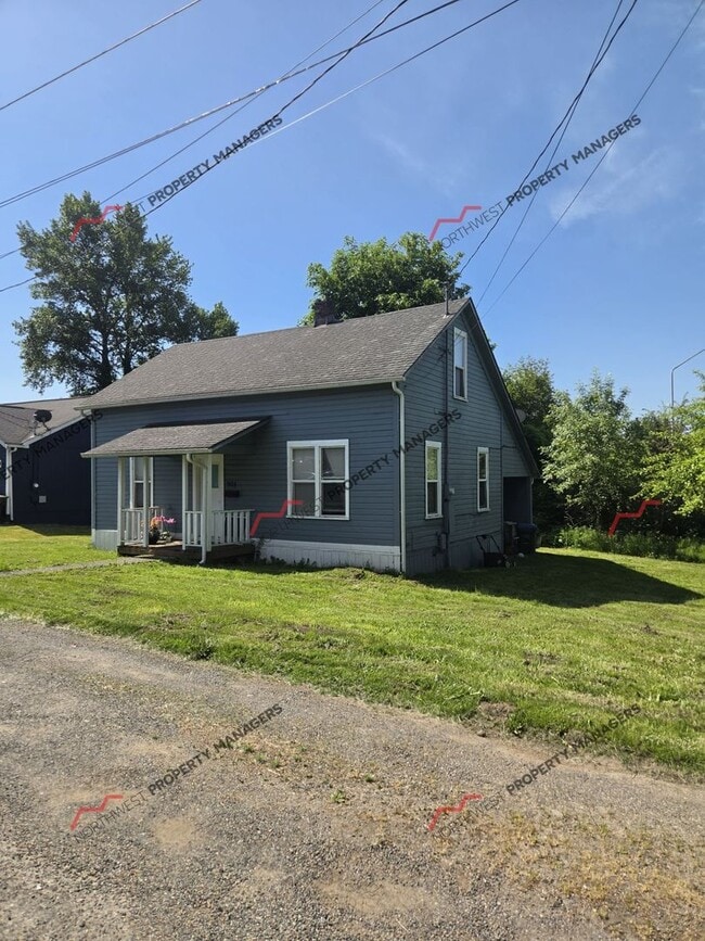 Building Photo - STATUS: AVAILABLE | R155 | $1595