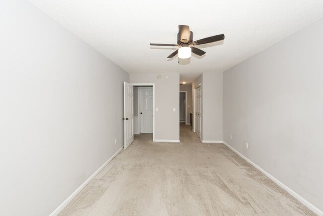 Building Photo - 2 Bedroom 2 Bath Townhouse in Crowfield Pl...