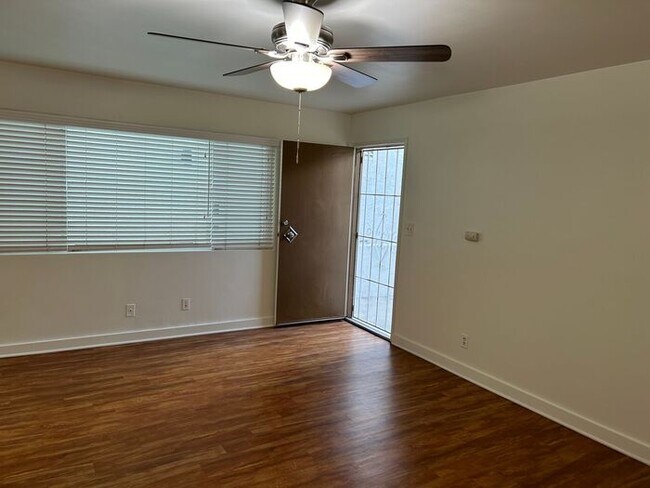 Building Photo - WONDERFULLY LOCATED DWNSTRS 1BD 1BA STUDIO IN OLD TOWN SEAL BEACH!
