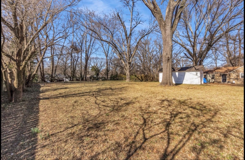 Building Photo - 3129 Hillis St