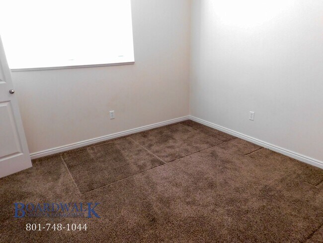 Building Photo - 1529 Westbury Way