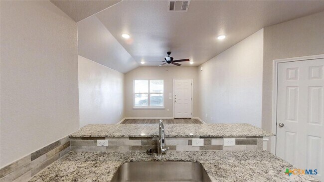 Building Photo - 130 Wind Ridge Dr