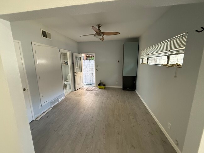 Building Photo - 1040 La Gonda Wy