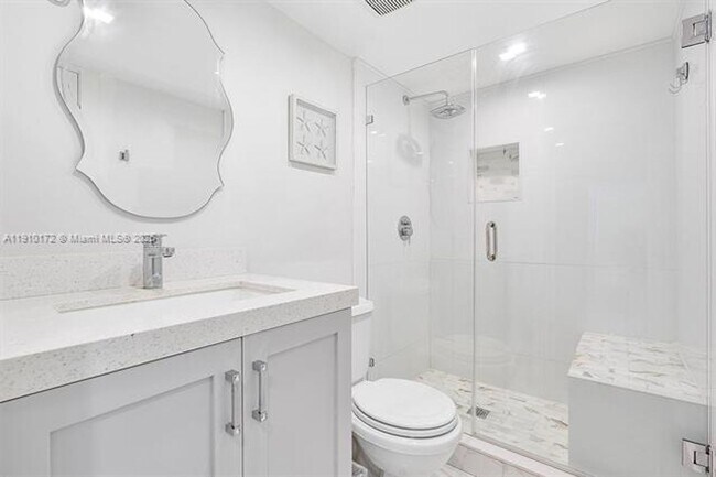 Building Photo - 5555 Collins Ave