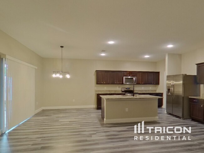Building Photo - 15611 Merlin Ave