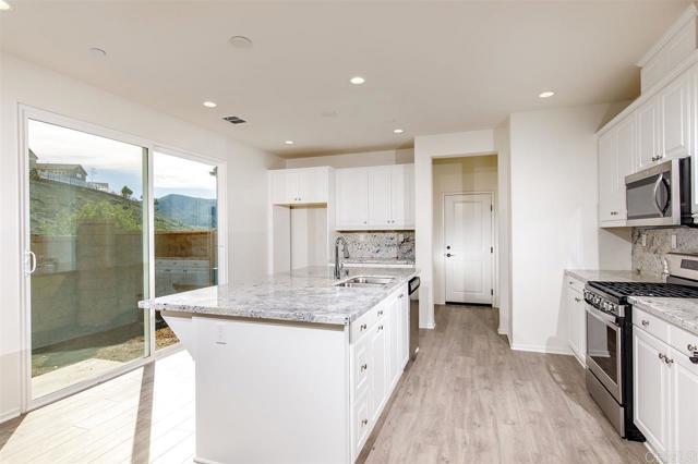 Building Photo - 21689 Trail Ridge Dr
