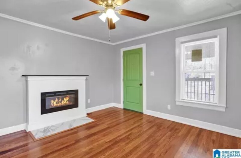 Building Photo - 915 9th St SW