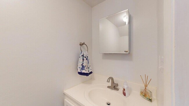 Building Photo - 616 Bowers Ln