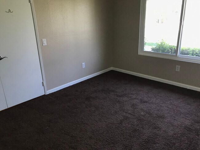 bedroom #1 - 25559 Mandarin Ct