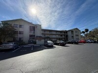 Building Photo - Spacious 2 bedroom 2 bathroom condo in gated community
