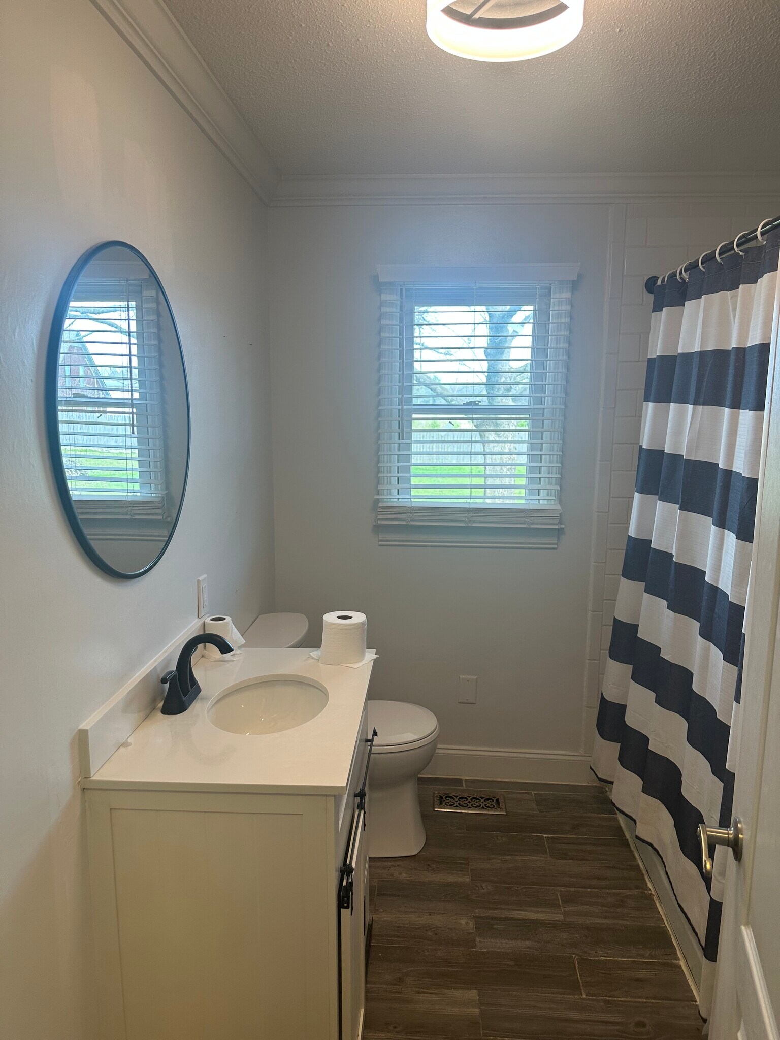 Building Photo - 18516 Elles Dr