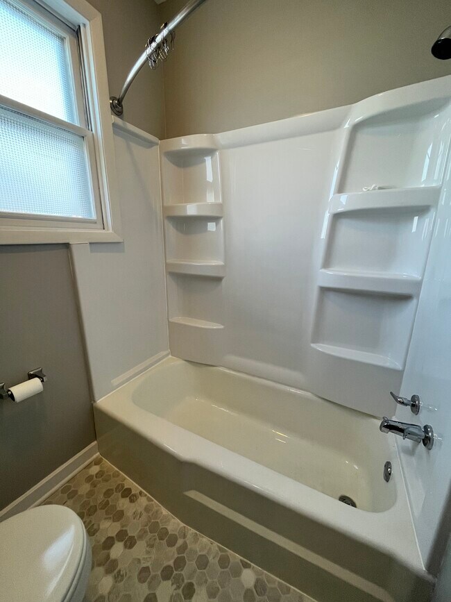 Building Photo - 43 W Joliet St