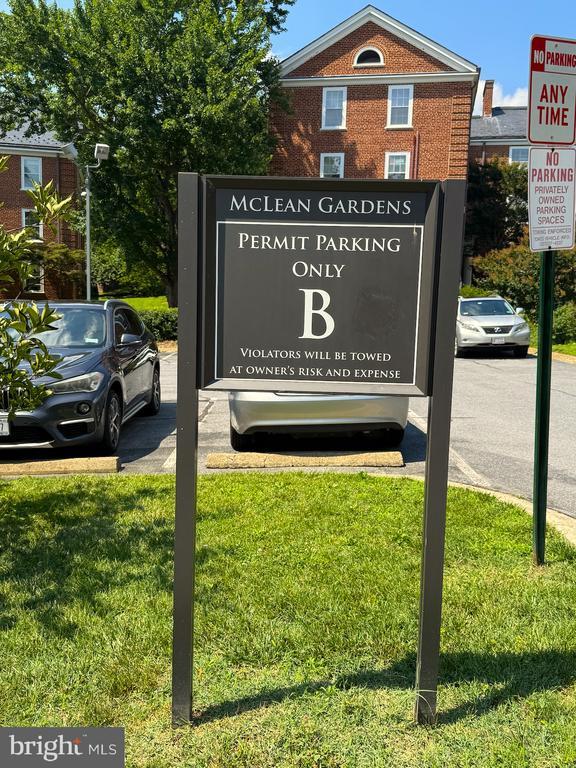 Building Photo - 3531 39th St NW