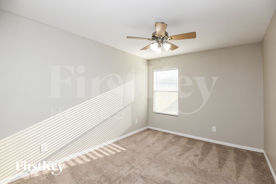 Building Photo - 9021 Cheswick Dr