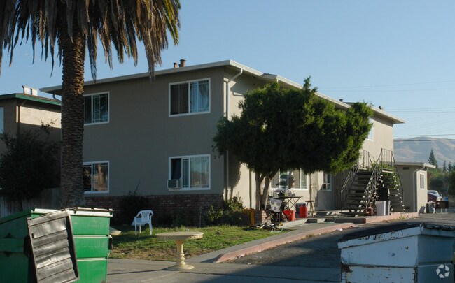 Building Photo - 234 Pamela Ave