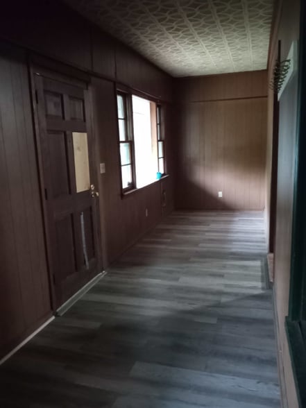 Building Photo - 712 Church Ave