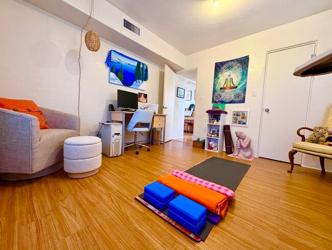 Building Photo - 2248 Matthew Ave