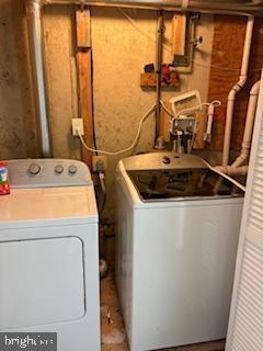 Building Photo - 2707 Fairdale Terrace