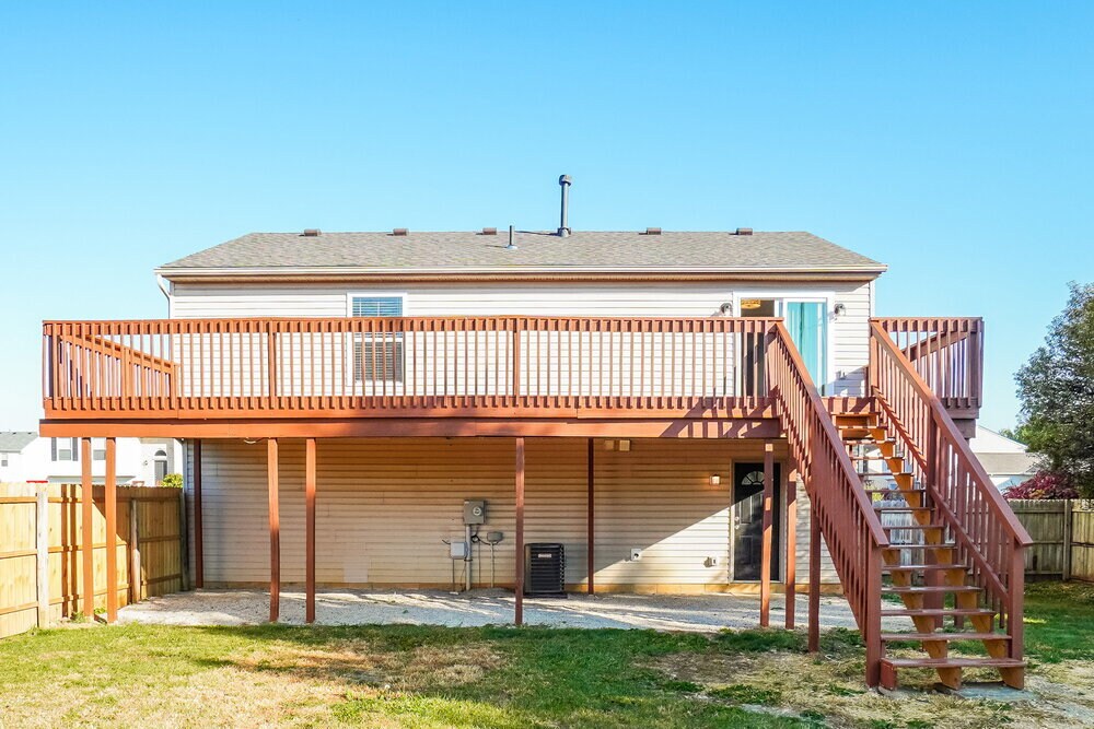 Building Photo - 1365 Randan Dr