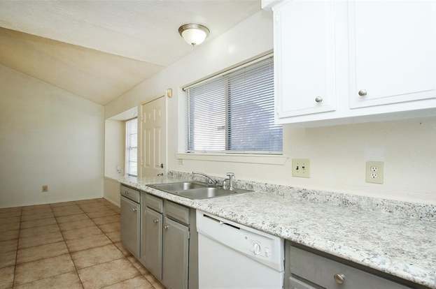 Building Photo - 5150 Prairie Ridge Rd